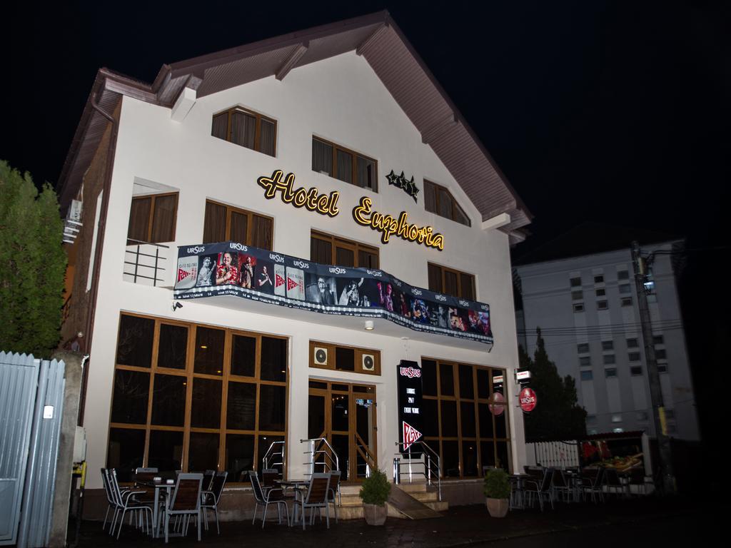 Hotel Euphoria Craiova Exterior photo